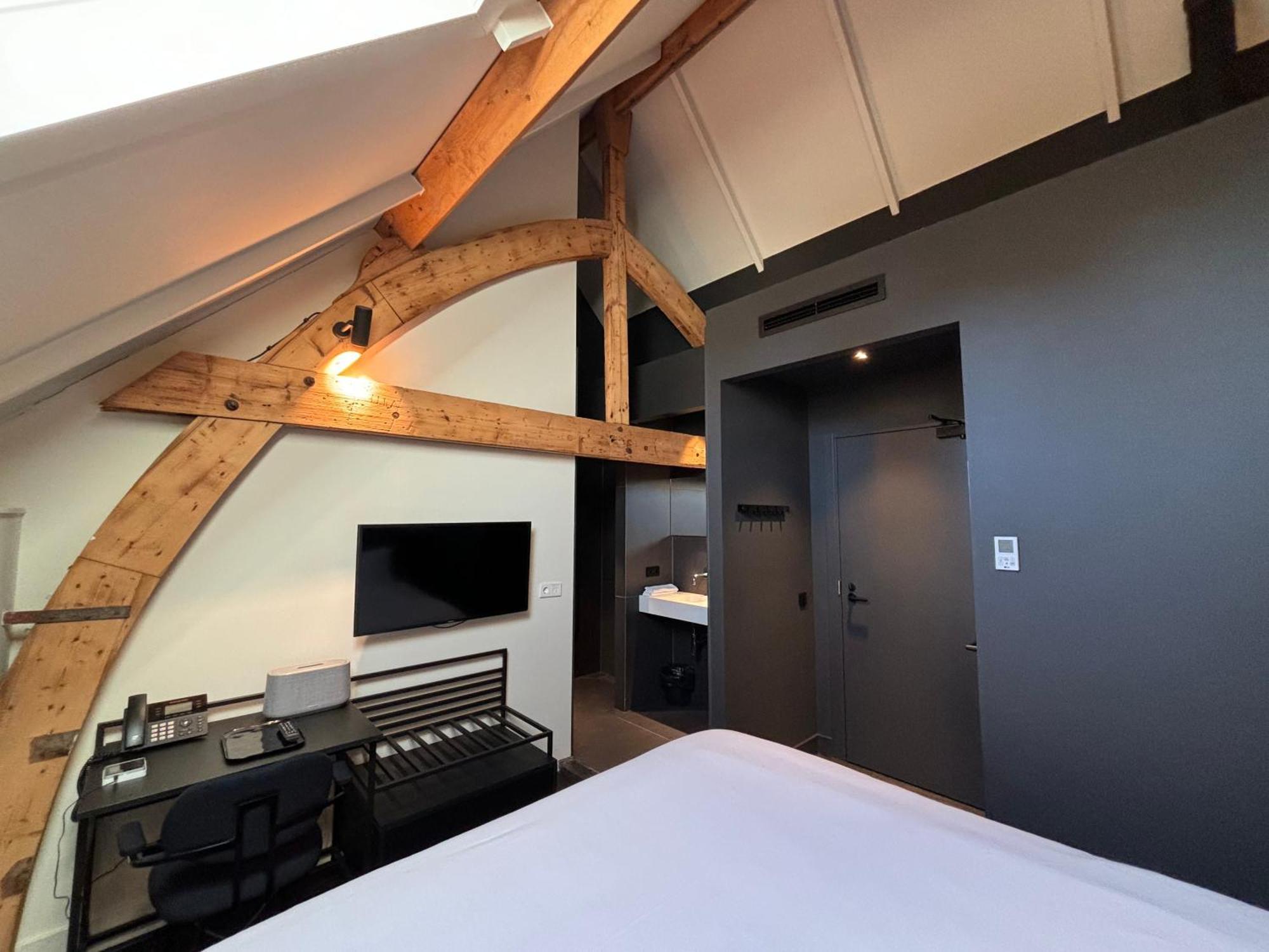 Kazerne Hotel - Member Of Design Hotels Eindhoven Exteriör bild